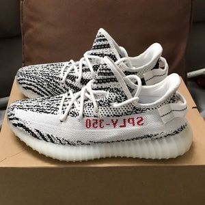 Yeezy 350 V2